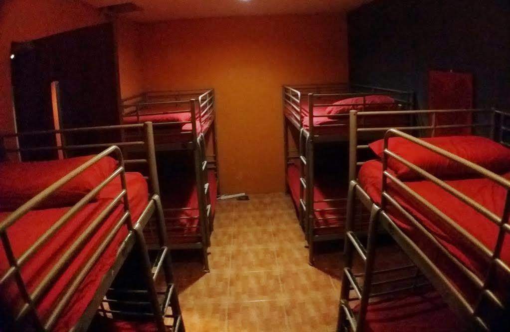 Inncrowd Backpackers 2 Сингапур Екстериор снимка